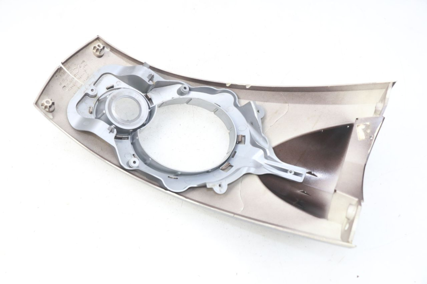 photo de COMPLETO CARENADO PEUGEOT LUDIX 50 (2008 - 2017) - Detalles de los puntos de fijación