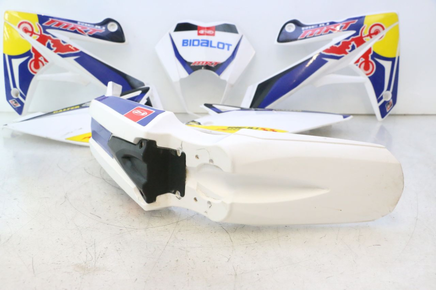 photo de COMPLETO CARENADO RIEJU MRT PRO SUPERMOTARD 50 (2007 - 2018) - Zoom sobre los componentes