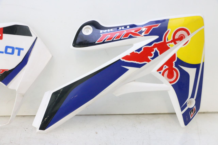 photo de COMPLETO CARENADO RIEJU MRT PRO SUPERMOTARD 50 (2007 - 2018) - Detalles de los puntos de fijación