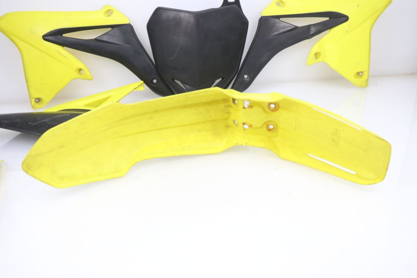 photo de COMPLETO CARENADO SUZUKI RM-Z RMZ 250 (2010 - 2016) - Recambio usado revisado