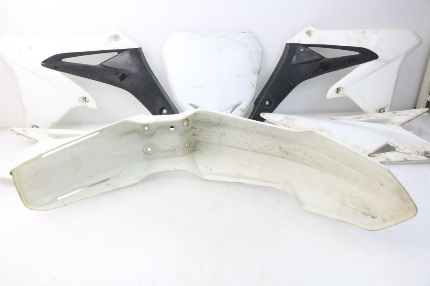 photo de COMPLETO CARENADO SUZUKI RMZ RM-Z 450 (2008 - 2011) - Primer plano de alta resolución