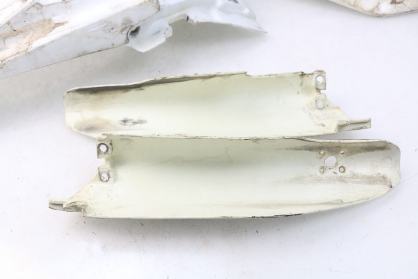 photo de COMPLETO CARENADO SUZUKI RMZ RM-Z 450 (2008 - 2011) - Perfil de la pieza de repuesto