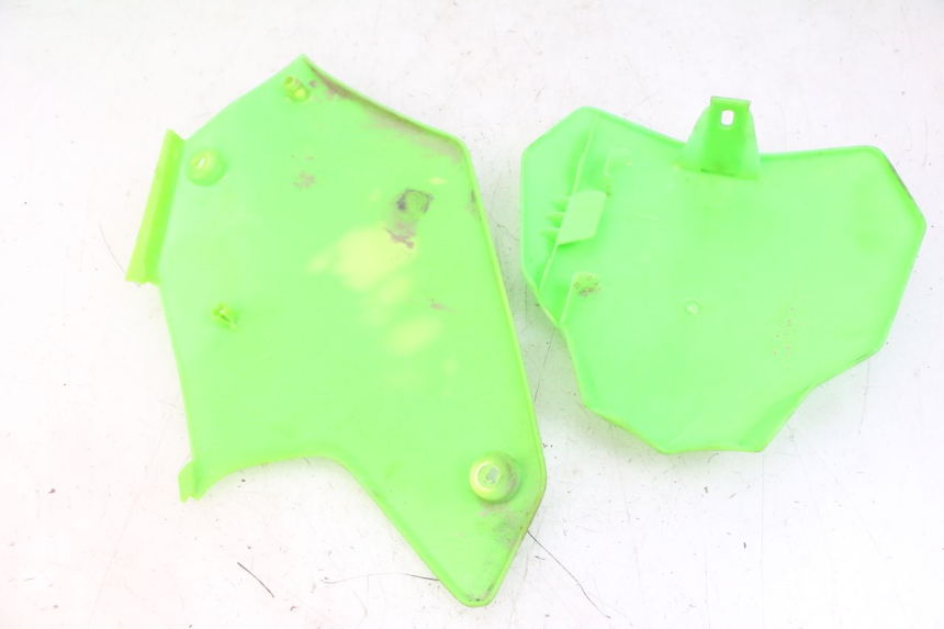 photo de CARROCERÍA CARENAJE COMPLETO APOLLO RXF 125 - Detalles de los puntos de fijación