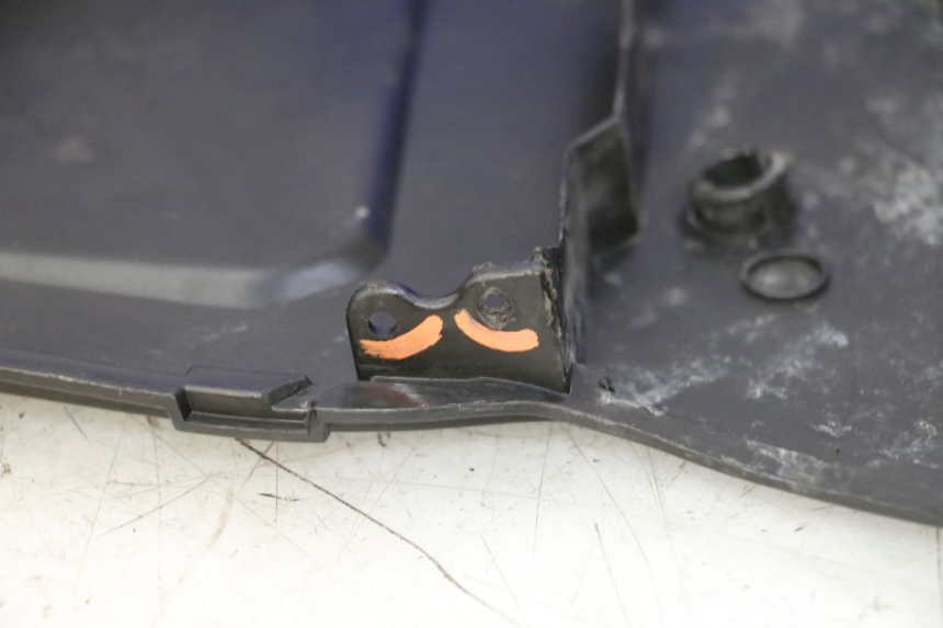 photo de COMPLETO CARENADO YAMAHA YZ 125 (1998 - 2005) - Detalles de los puntos de fijación