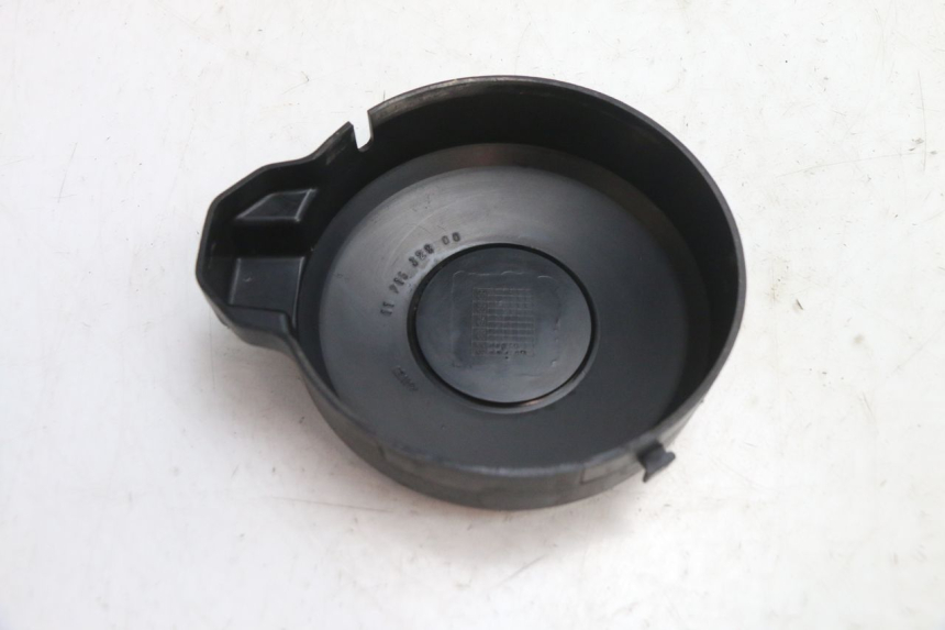 photo de TAPA ENCENDIDO PEUGEOT 103 SPX CLIP 50 (1989 - 1992) - Detalles de los puntos de fijación