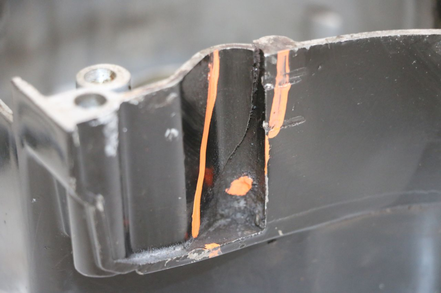 photo de TAPA ENCENDIDO MAG POWER BOMBERS 4T 50 (2016 - 2026) - Zoom estado de uso