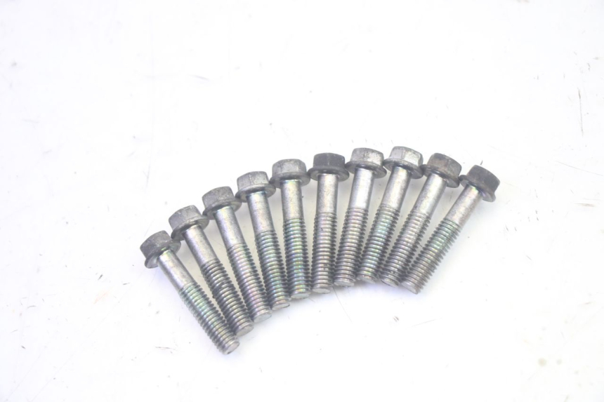 photo de TAPA ENCENDIDO SUZUKI BURGMAN EXECUTIVE ABS 650 (2006 - 2012) - Primer plano técnico