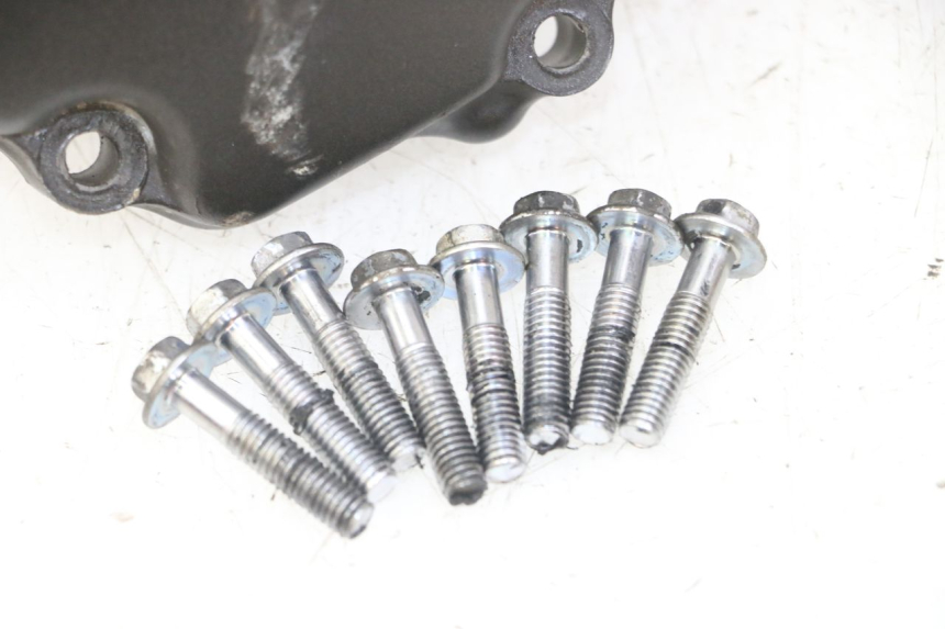 photo de TAPA ENCENDIDO HONDA CB R 1000 (2018 - 2023) - Estado de la superficie y material