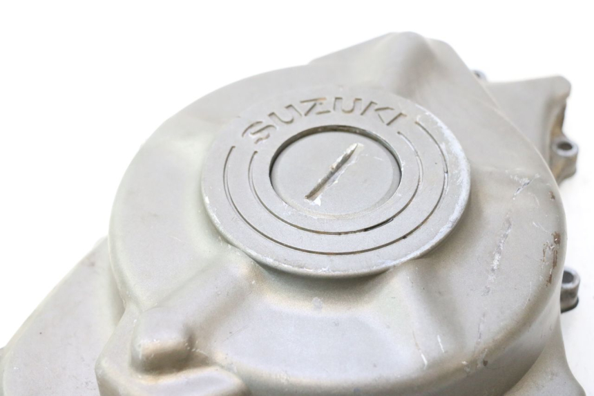 photo de TAPA ENCENDIDO SUZUKI DR S 600 (1985 - 1989) - Primer plano técnico