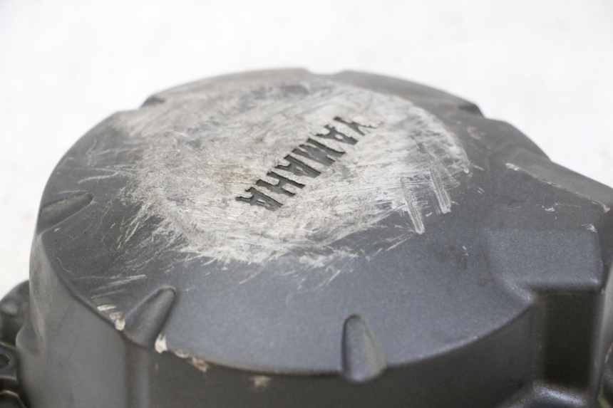 photo de TAPA ENCENDIDO YAMAHA FZ6 FAZER S2 600 (2007 - 2011) - Detalles de los puntos de fijación