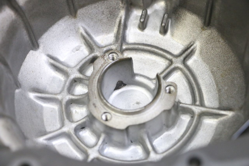 photo de CARTER DE ENCENDIDO SUZUKI GS GSE 500 (2001 - 2003) - Primer plano técnico