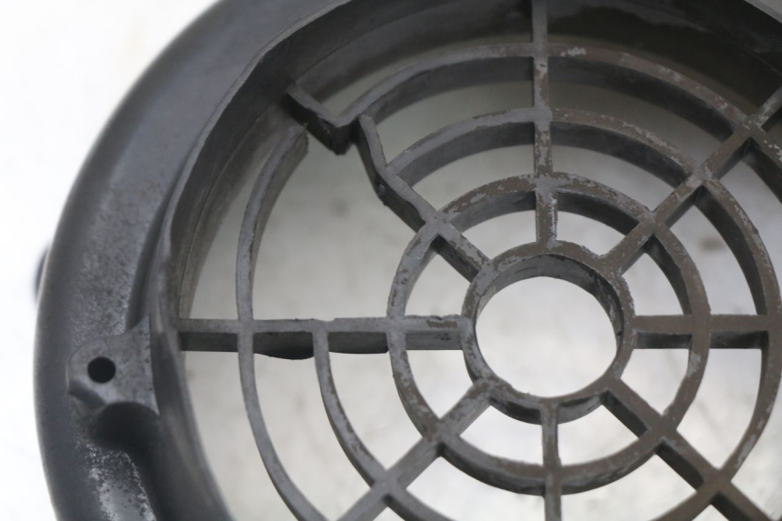 photo de TAPA ENCENDIDO PEUGEOT DJANGO 125 (2014 - 2017) - Zoom estado de uso