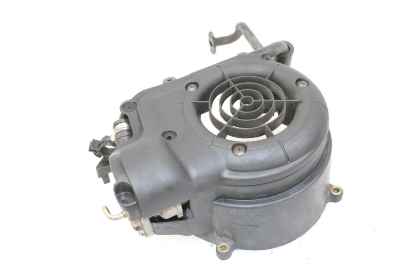 photo de TAPA ENCENDIDO PIAGGIO VESPA LX 150 (2005 - 2013) - Detalles de los puntos de fijación