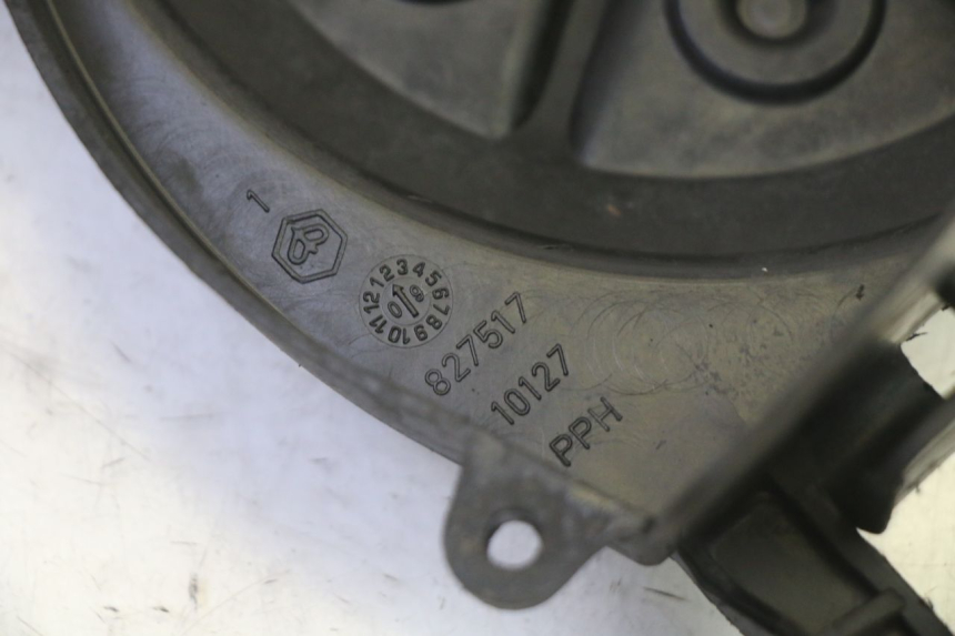 photo de TAPA ENCENDIDO APRILIA SR R 2T LC 50 (2018 - 2021) - Vista general del producto