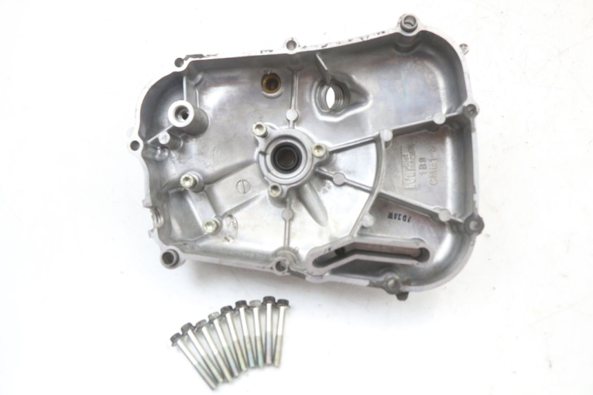 photo de TAPA ENCENDIDO YAMAHA XMAX X-MAX ABS 125 (2017 - 2020) - Primer plano técnico