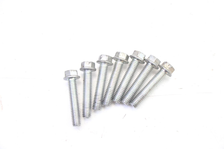 photo de TAPA ENCENDIDO YAMAHA YZF YZ-F 450 (2014 - 2016) - Detalles de los puntos de fijación