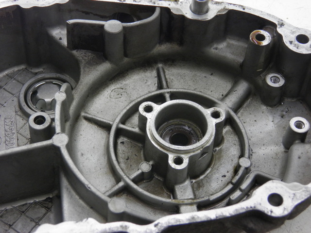 photo de TAPA ALTERNADOR PEUGEOT SATELIS 125 (2006 - 2009) - Otra perspectiva