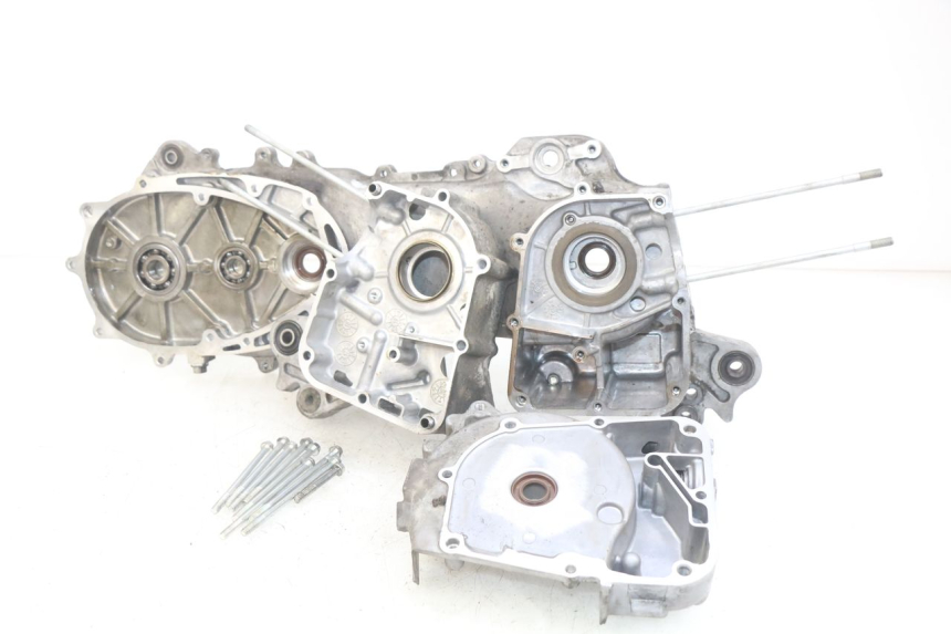 photo de CÁRTER DE MOTOR INFERIOR KYMCO AGILITY 16+ 4T 50 (2018 - 2023) - Detalle de la pieza