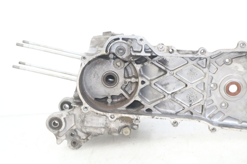 photo de CÁRTER DE MOTOR INFERIOR KYMCO AGILITY 16+ 4T 50 (2018 - 2023) - Vista general del producto