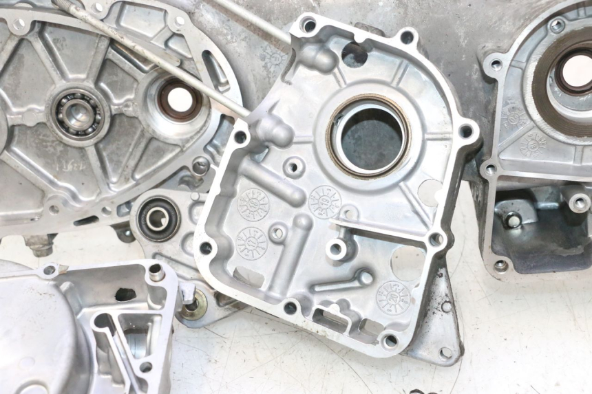 photo de CÁRTER DE MOTOR INFERIOR KYMCO AGILITY 16+ 4T 50 (2018 - 2023) - Primer plano técnico