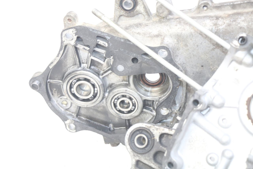 photo de CÁRTER DE MOTOR INFERIOR KYMCO AGILITY 4T 50 (2005 - 2018) - Primer plano de alta resolución