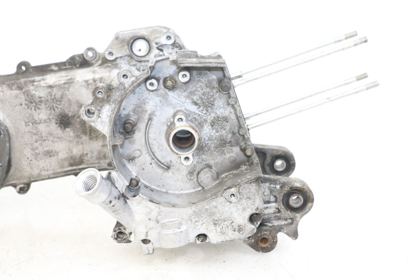 photo de CÁRTER DE MOTOR INFERIOR KYMCO AGILITY 4T 50 (2005 - 2018) - Inspección visual detallada