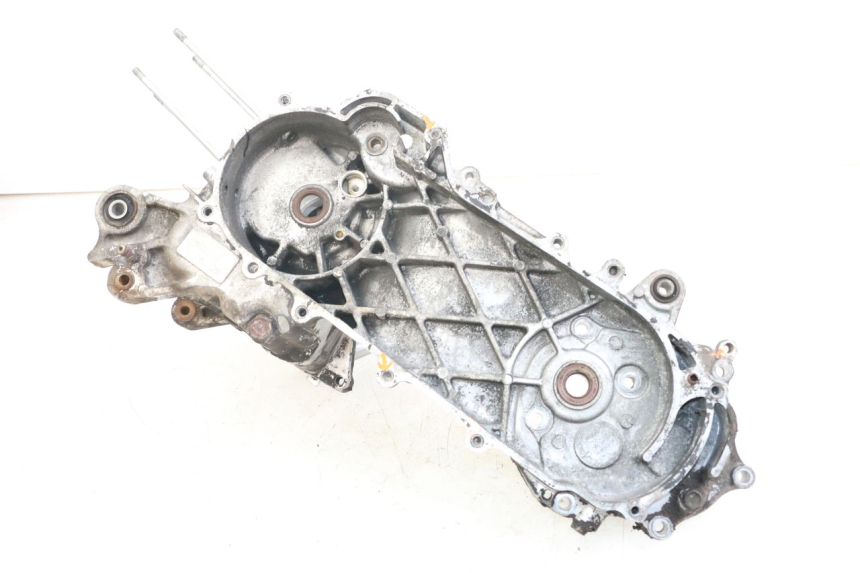 photo de CÁRTER DE MOTOR INFERIOR KYMCO AGILITY 4T 50 (2005 - 2018) - Detalles de los puntos de fijación