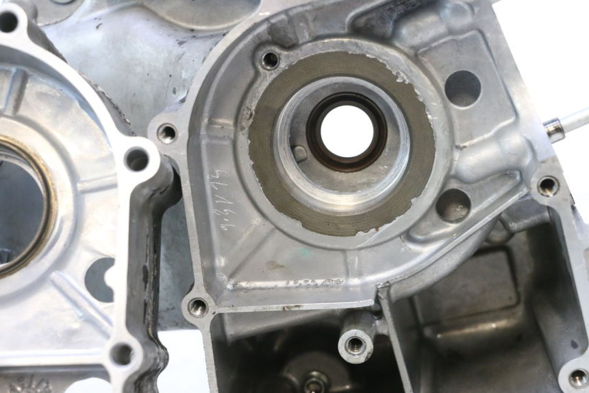 photo de CÁRTER DE MOTOR INFERIOR KYMCO AGILITY 4T 50 (2018 - 2022) - Detalle de la pieza