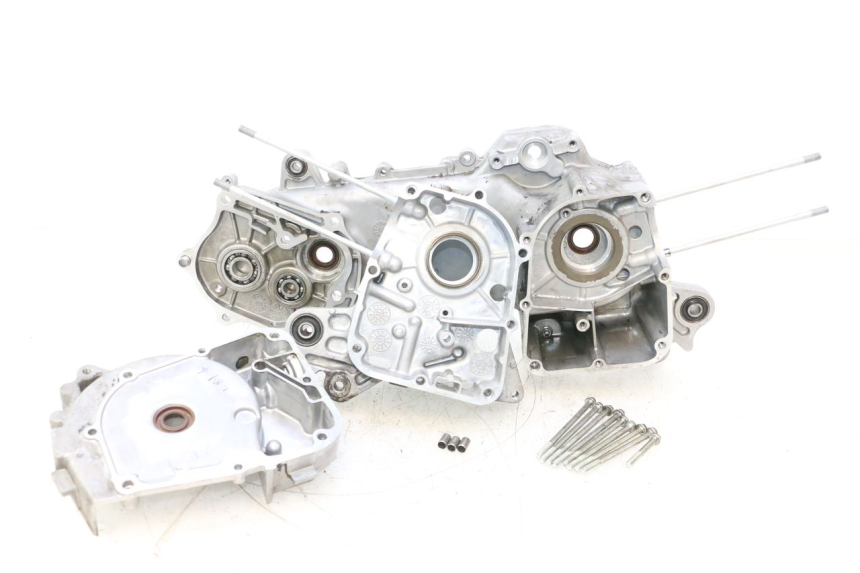 photo de CÁRTER DE MOTOR INFERIOR KYMCO AGILITY 4T 50 (2018 - 2022) - Detalles de los puntos de fijación