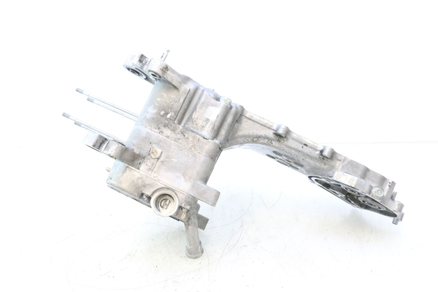 photo de CÁRTER DE MOTOR INFERIOR KYMCO AGILITY 4T 50 (2018 - 2022) - Primer plano técnico