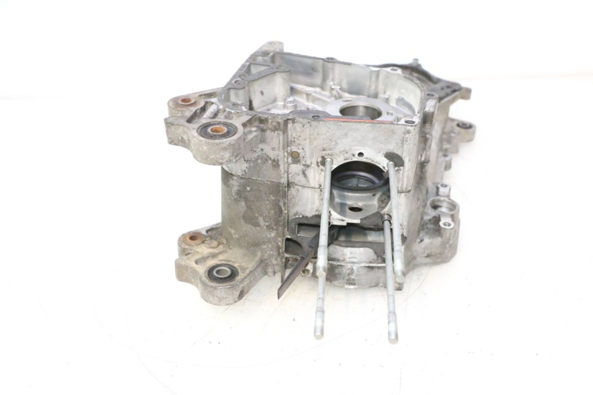 photo de CÁRTER DE MOTOR INFERIOR KYMCO AGILITY 4T 50 (2005 - 2018) - Zoom estado de uso