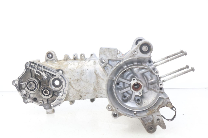 photo de CÁRTER DE MOTOR INFERIOR KYMCO AGILITY RS 2T 50 (2009 - 2013) - Características distintivas