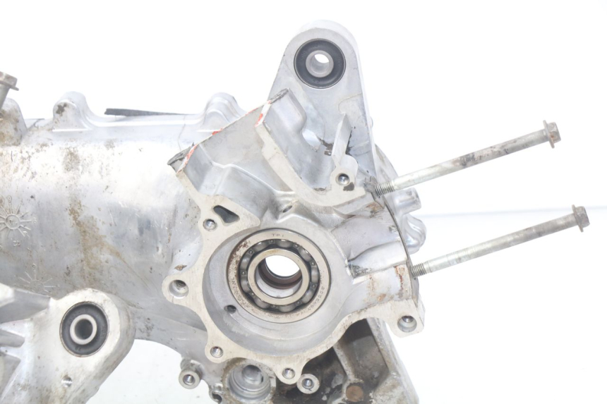 photo de CÁRTER DE MOTOR INFERIOR KYMCO AGILITY RS 2T 50 (2009 - 2013) - Zoom sobre los componentes