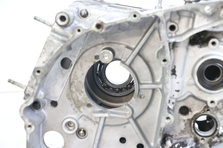 photo de Cárter inferior del motor HYOSUNG GV AQUILA 125 (2000 - 2009) - Características distintivas