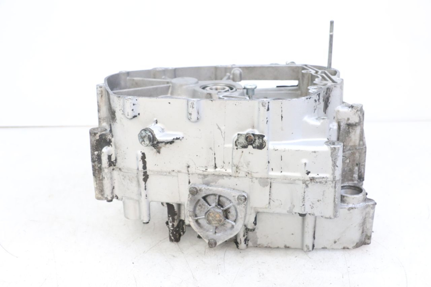 photo de Cárter inferior del motor HYOSUNG GV AQUILA 125 (2000 - 2009) - Zoom estado de uso