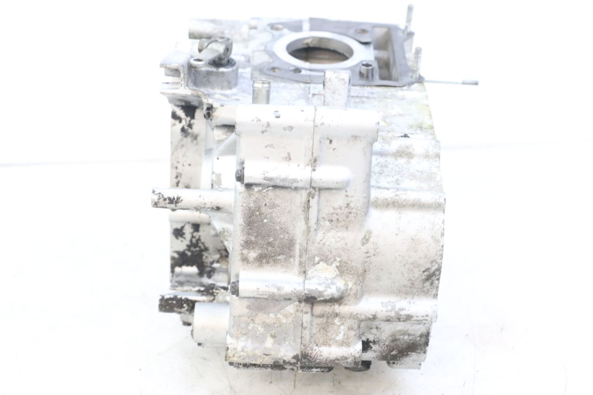 photo de Cárter inferior del motor HYOSUNG GV AQUILA 125 (2000 - 2009) - Vista general del producto