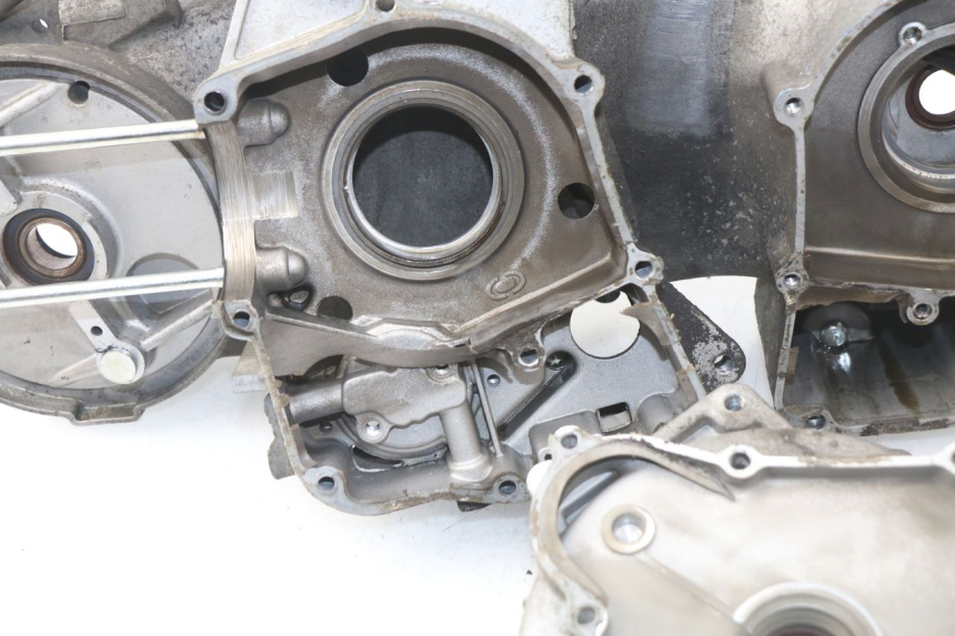 photo de CÁRTER DE MOTOR INFERIOR JONWAY AZTRAL 125 (2008 - 2017) - Primer plano de alta resolución