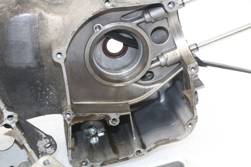 photo de CÁRTER DE MOTOR INFERIOR JONWAY AZTRAL 125 (2008 - 2017) - Foto de producto adicional