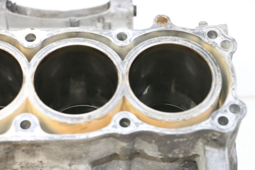 photo de CARTER HONDA CBR RR FIREBLADE 900 (1992 - 1994) - Zoom sobre los componentes