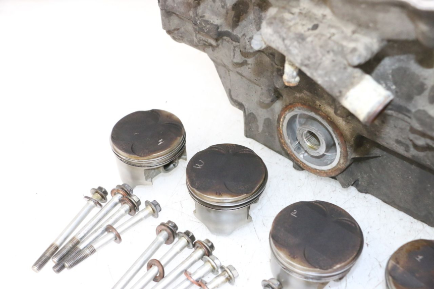 photo de CARTER HONDA CBR RR FIREBLADE 900 (1992 - 1994) - Zoom estado de uso