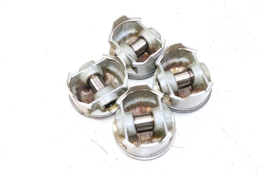 photo de CARTER HONDA CBR RR FIREBLADE 900 (1992 - 1994) - Detalles de los puntos de fijación