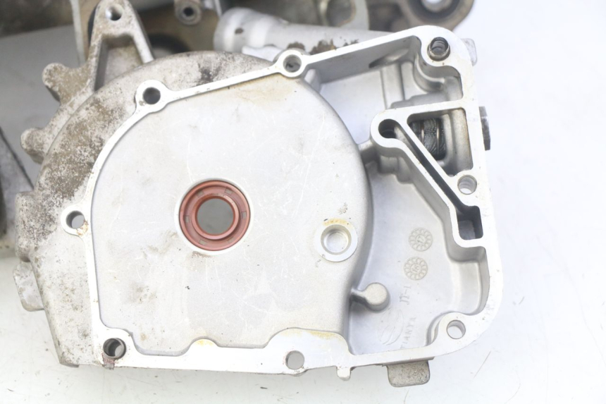 photo de CÁRTER DE MOTOR INFERIOR MASH CITY 4T 50 (2018 - 2020) - Ángulo de visión alternativo