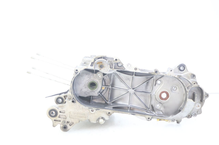 photo de CÁRTER DE MOTOR INFERIOR MASH CITY 4T 50 (2018 - 2020) - Estado de la superficie y material