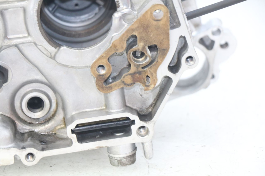 photo de CÁRTER DE MOTOR INFERIOR TNT MOTOR CITY 50 (2007 - 2018) - Primer plano de alta resolución