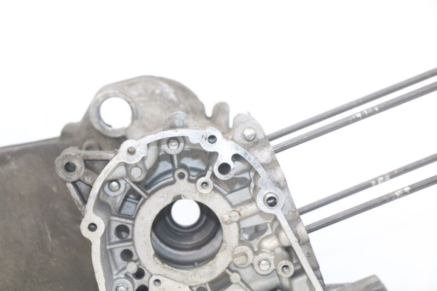 photo de CÁRTER DE MOTOR INFERIOR PEUGEOT CITYSTAR 125 (2011 - 2017) - Características distintivas