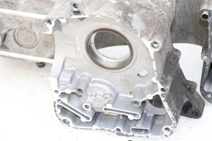 photo de CÁRTER DE MOTOR INFERIOR KYMCO DINK STREET 125 (2009 - 2014) - Características distintivas