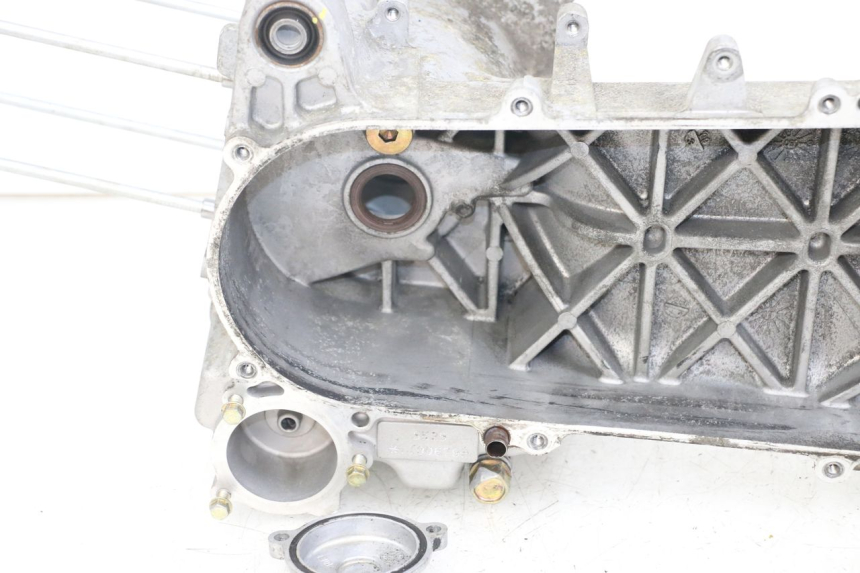 photo de CÁRTER DE MOTOR INFERIOR KYMCO DINK STREET 125 (2009 - 2014) - Recambio usado revisado