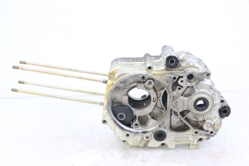 photo de CÁRTER DE MOTOR INFERIOR LONCIN DIRT BIKE 125 - Detalles de los puntos de fijación