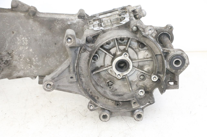 photo de CÁRTER DE MOTOR INFERIOR PEUGEOT ELYSTAR 50 (2002 - 2014) - Otra vista del artículo