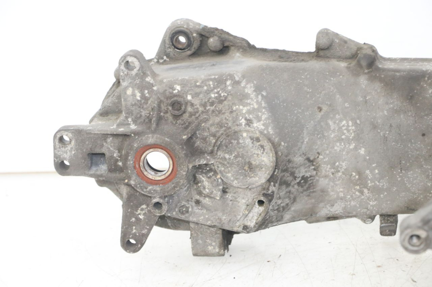photo de CÁRTER DE MOTOR INFERIOR PEUGEOT ELYSTAR 50 (2002 - 2014) - Características distintivas